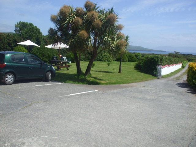 Moriartys Farmhouse Ventry Bagian luar foto