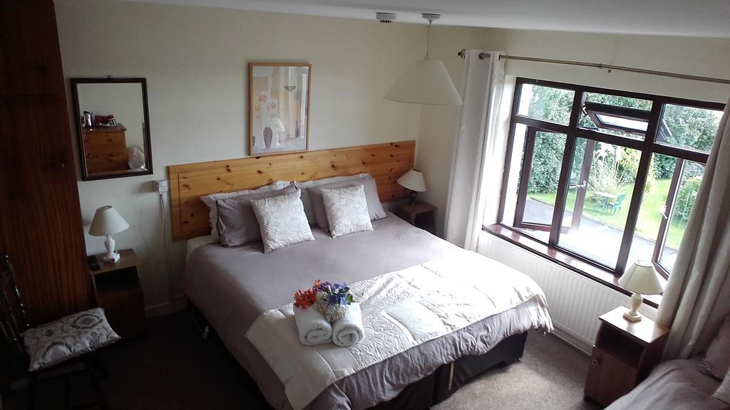 Moriartys Farmhouse Ventry Bagian luar foto