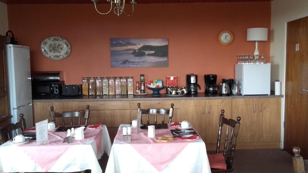 Moriartys Farmhouse Ventry Bagian luar foto