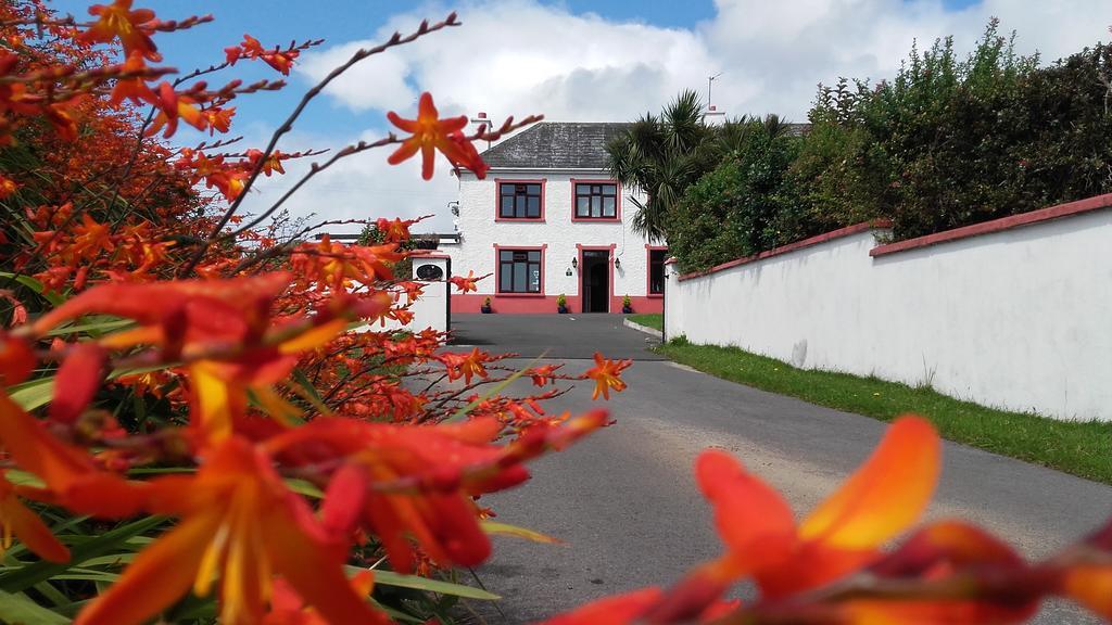 Moriartys Farmhouse Ventry Bagian luar foto