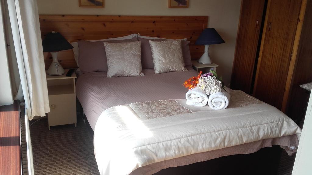 Moriartys Farmhouse Ventry Bagian luar foto