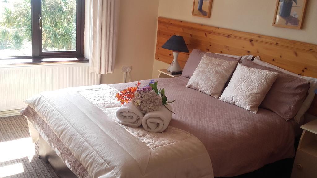 Moriartys Farmhouse Ventry Bagian luar foto